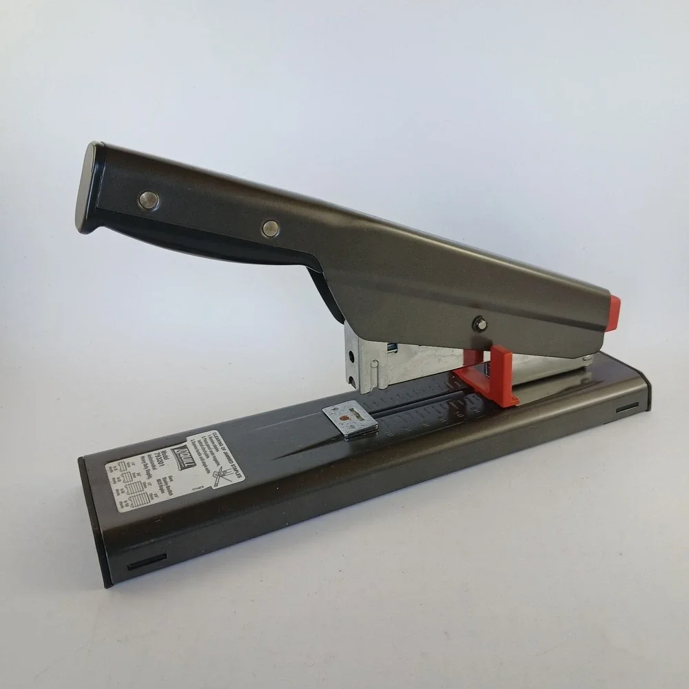 Quill Heavy Duty Stapler Heavy Duty #793201‎ Antimicrobial